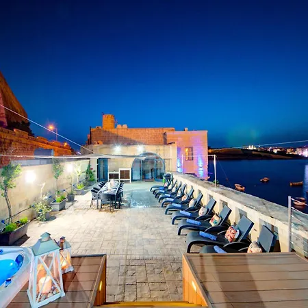 Valletta Waterfront Villa With Pool And Jacuzzi Exterior photo